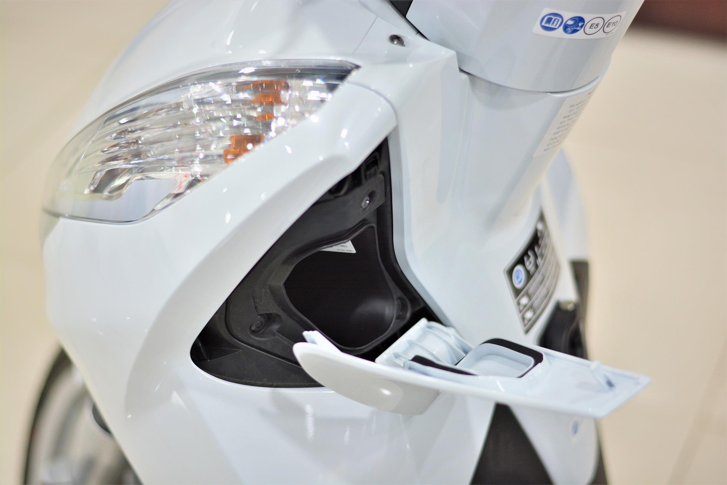 SH 300i cap ben dai ly anh 8