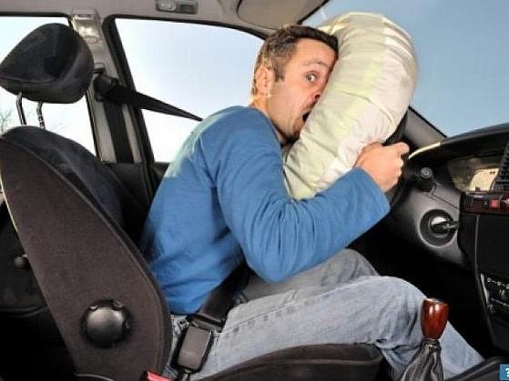 Tui khi tren oto va nhung con so co the ban chua biet hinh anh