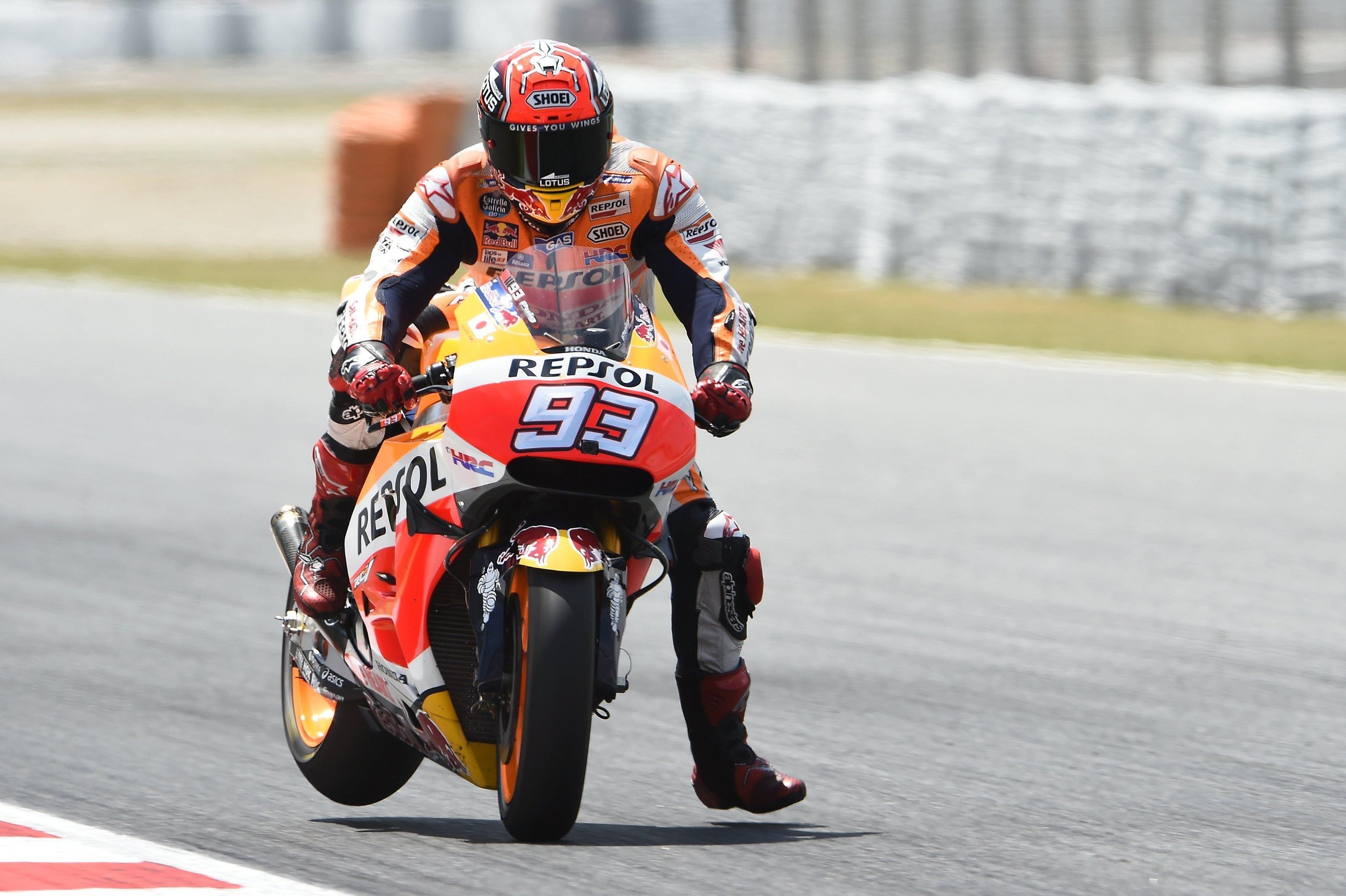 He thong phanh tren nhung chiec superbike Moto GP khac gi moto thuong? hinh anh