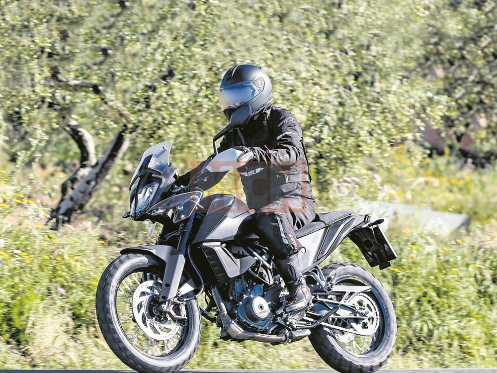Lo dien anh chay thu cua KTM 390 Adventure, xe dia hinh dong co nho hinh anh