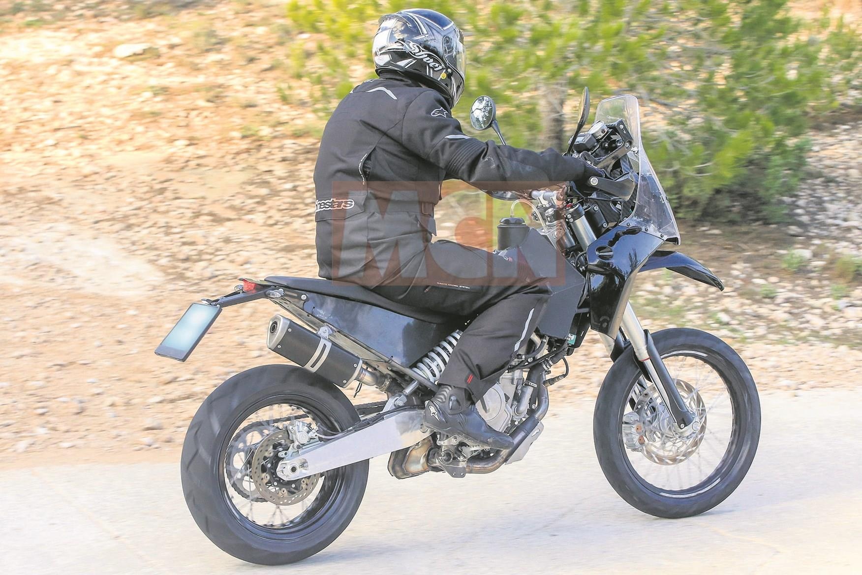 KTM 390 Adventure anh 4