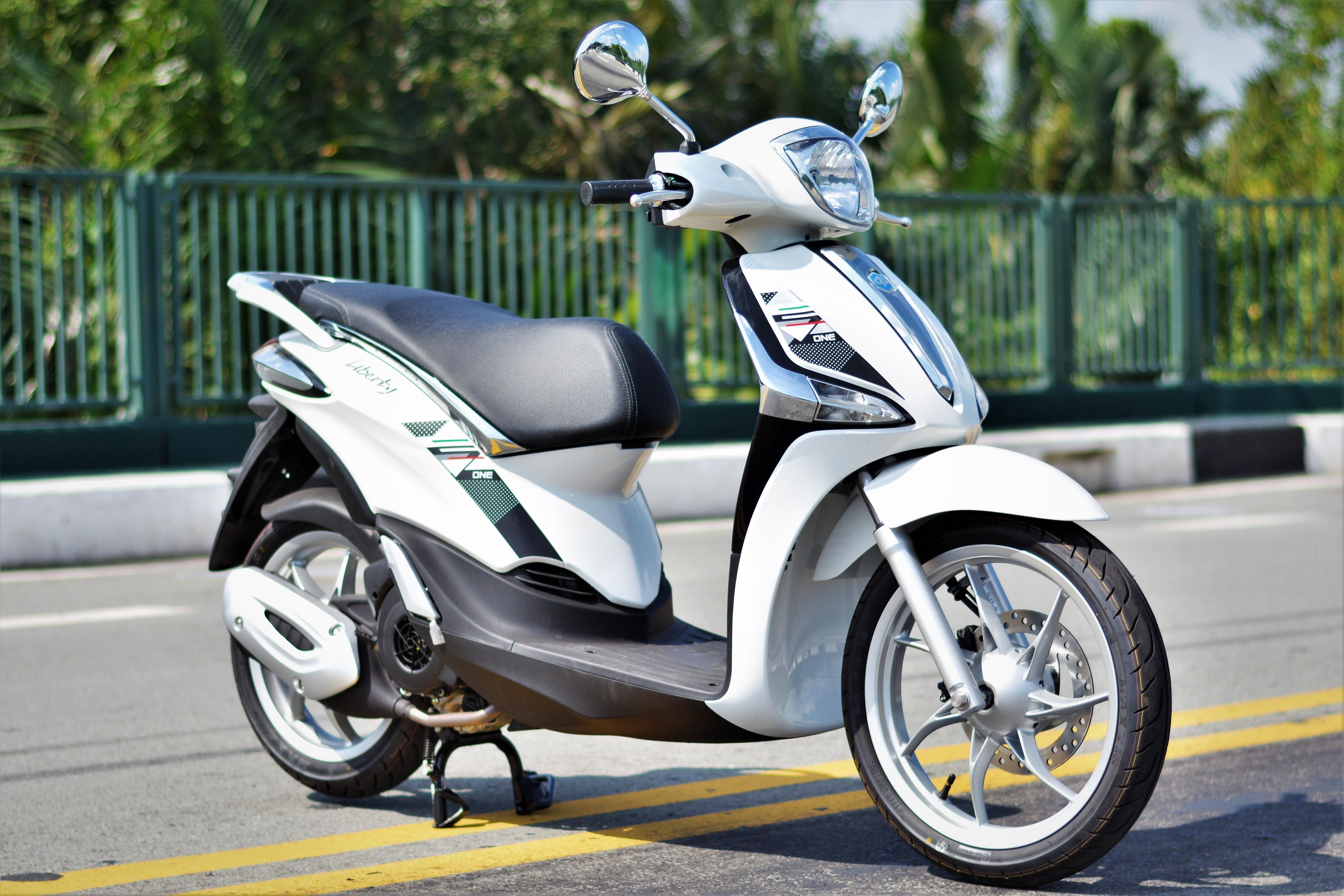 Piaggio Liberty One gia 48,9 trieu co gi de canh tranh Honda SH Mode? hinh anh