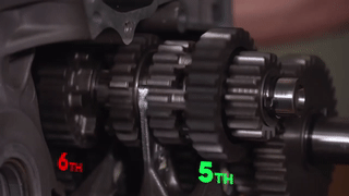 Hien tuong lung so tren Honda Winner la gi, co nguy hiem khong? hinh anh