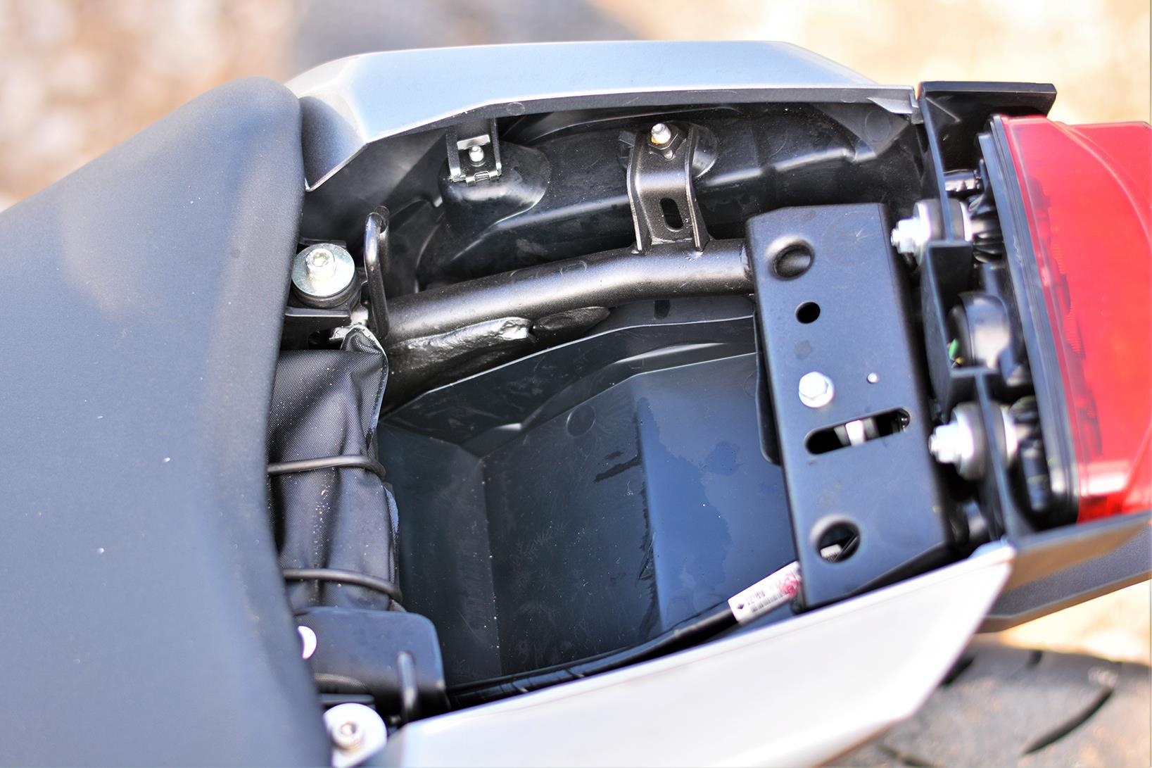 Honda CB150R Exmotion ảnh 14 Honda CB150R Exmotion anh 14