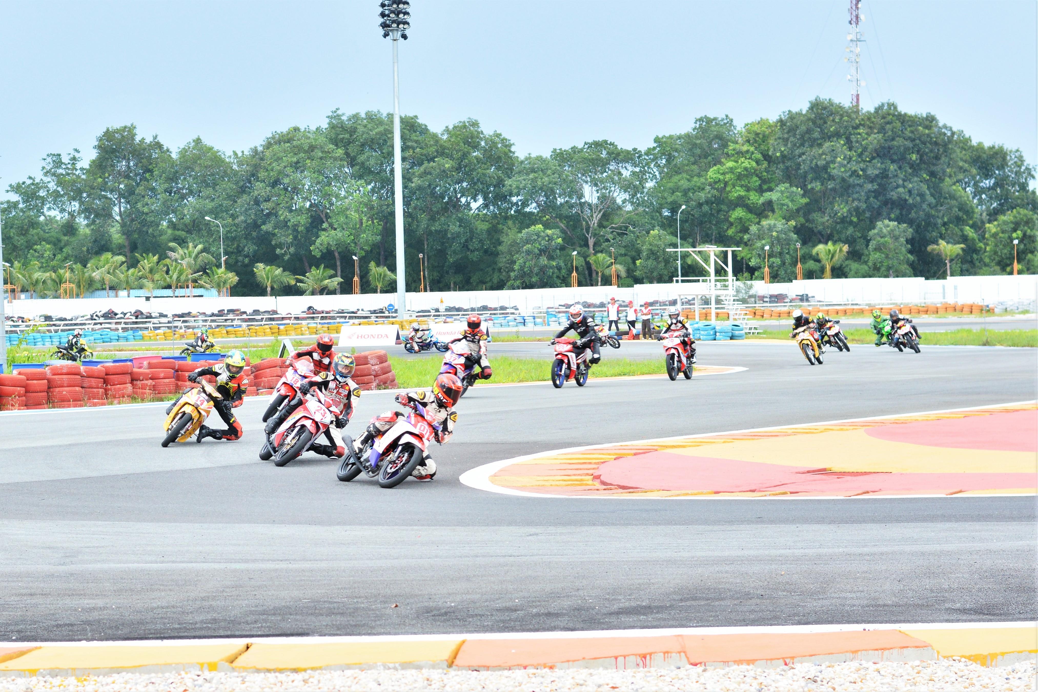 Vietnam Moto Racing 2019 anh 14