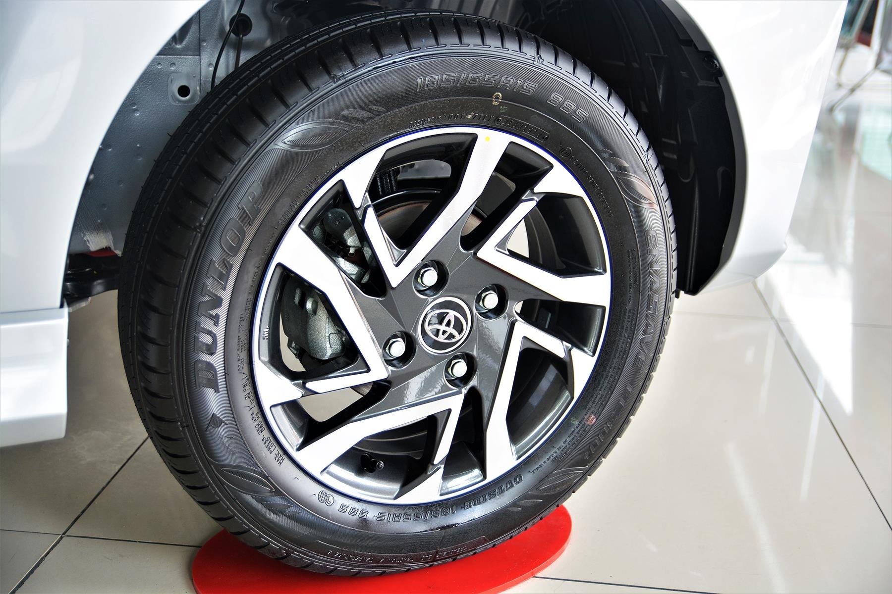 xe co Avanza ve dai ly anh 3