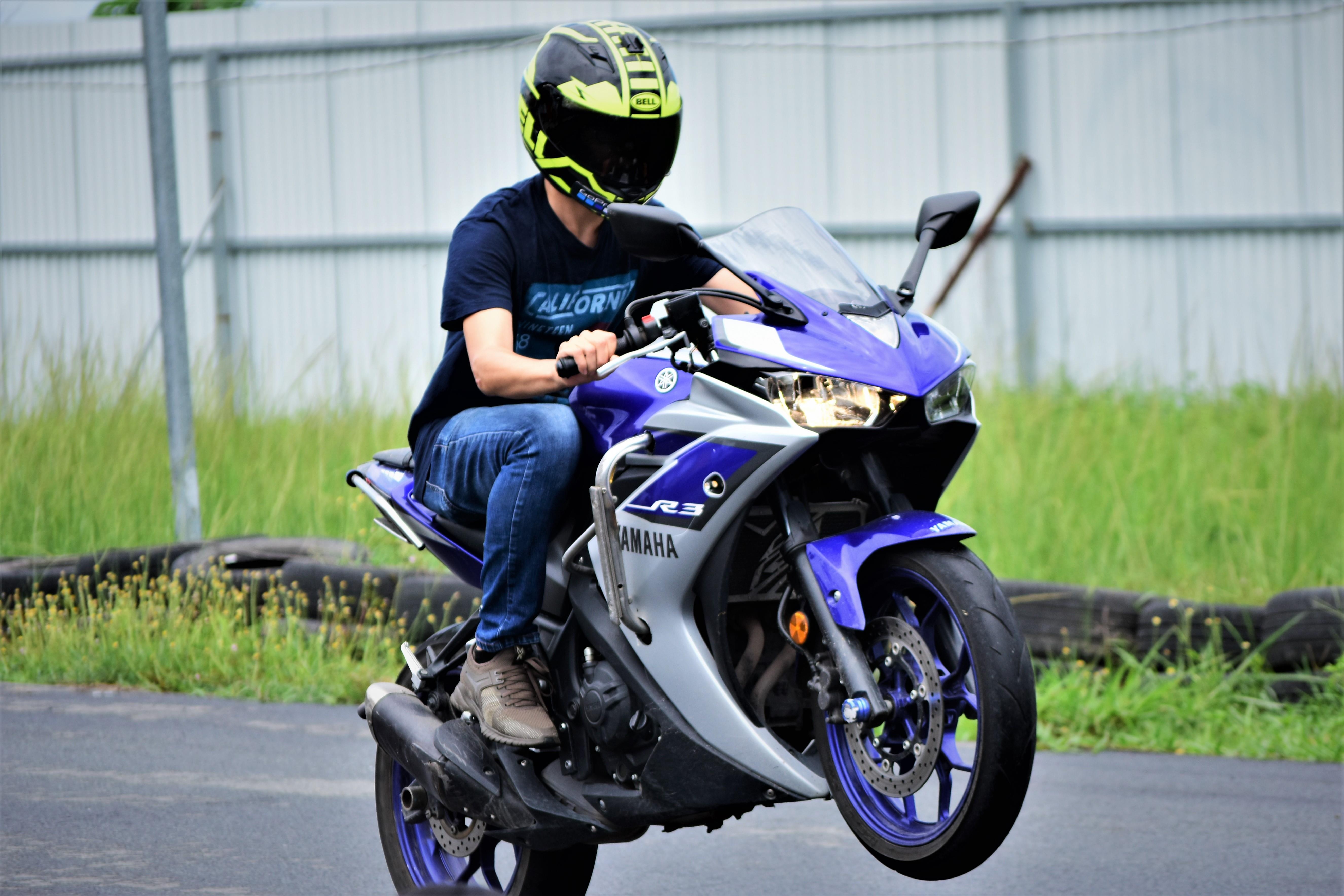 4 sai lam thuong gap khi su dung xe con tay hinh anh