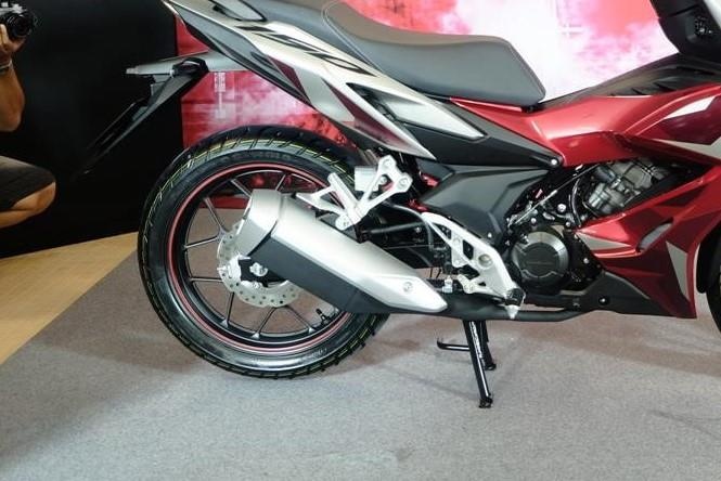 5 phu tung mac nhat tren Honda Winner X anh 4
