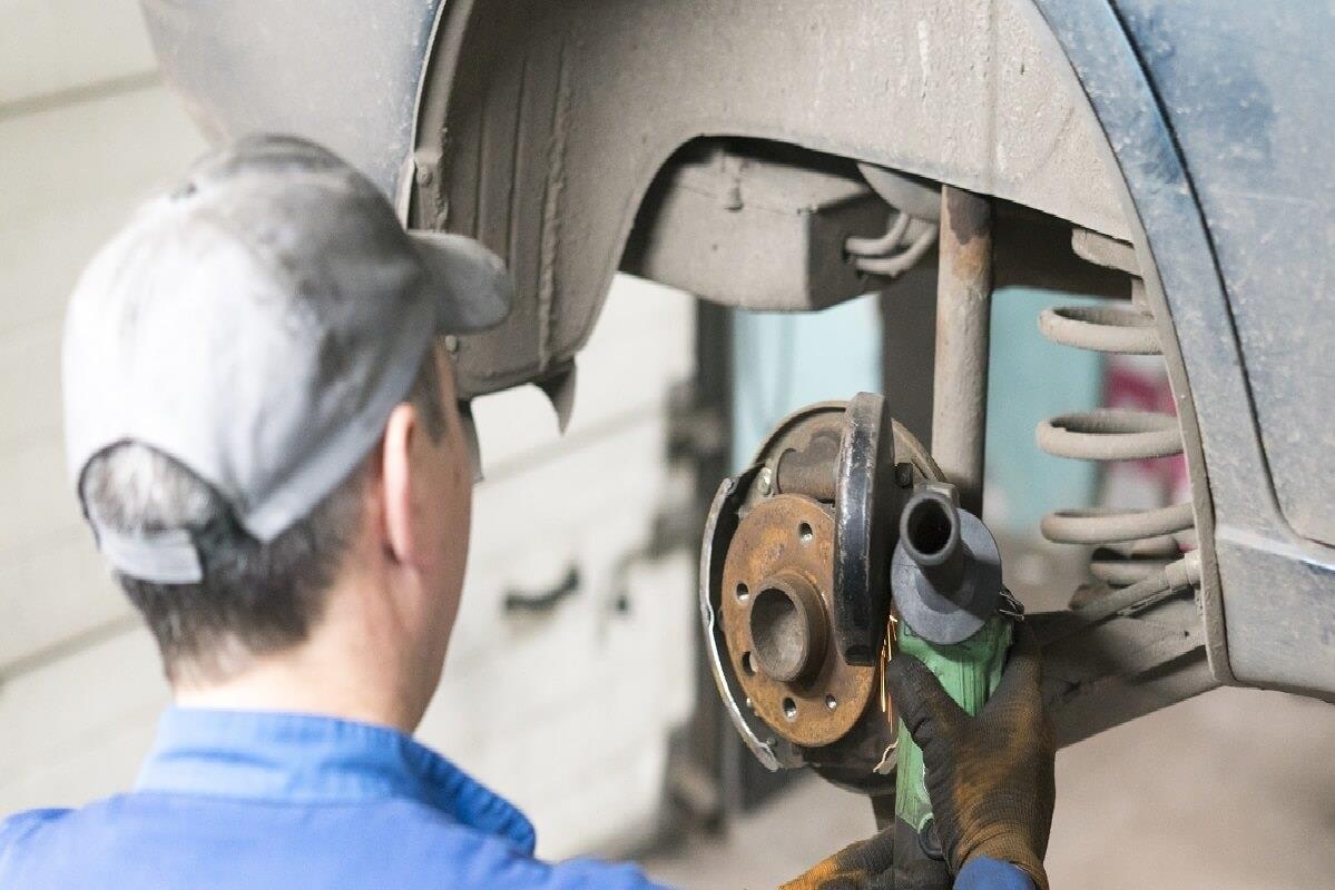 10 việc làm tài xế thường bỏ qua ảnh 9 10 viec lam tai xe thuong bo qua anh 9