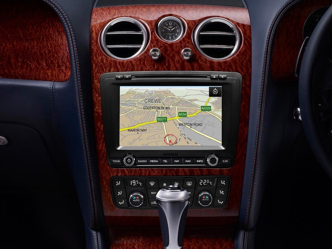 10 tinh nang xa xi tren oto anh 8