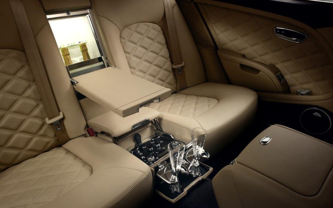 10 tinh nang xa xi tren oto anh 5