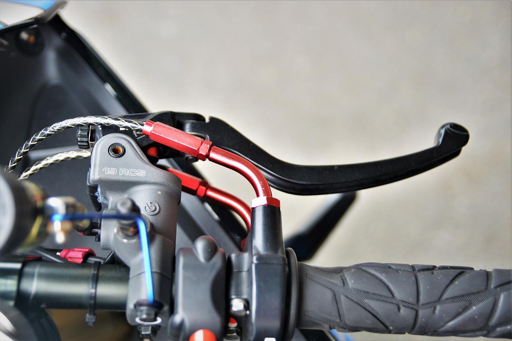 Suzuki GSX-R150 do do choi anh 4