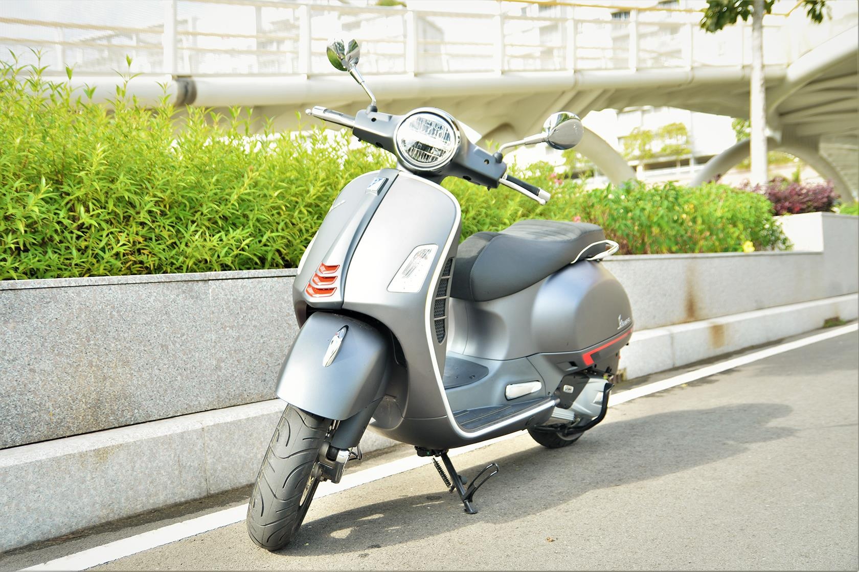 Đánh giá Vespa GTS Super 150 ảnh 9 Danh gia Vespa GTS Super 150 anh 9