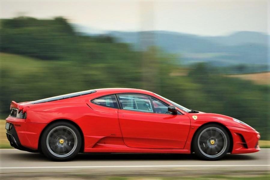 5 mau xe the thao co dong co on ao nhat, co the gay diec tai hinh anh