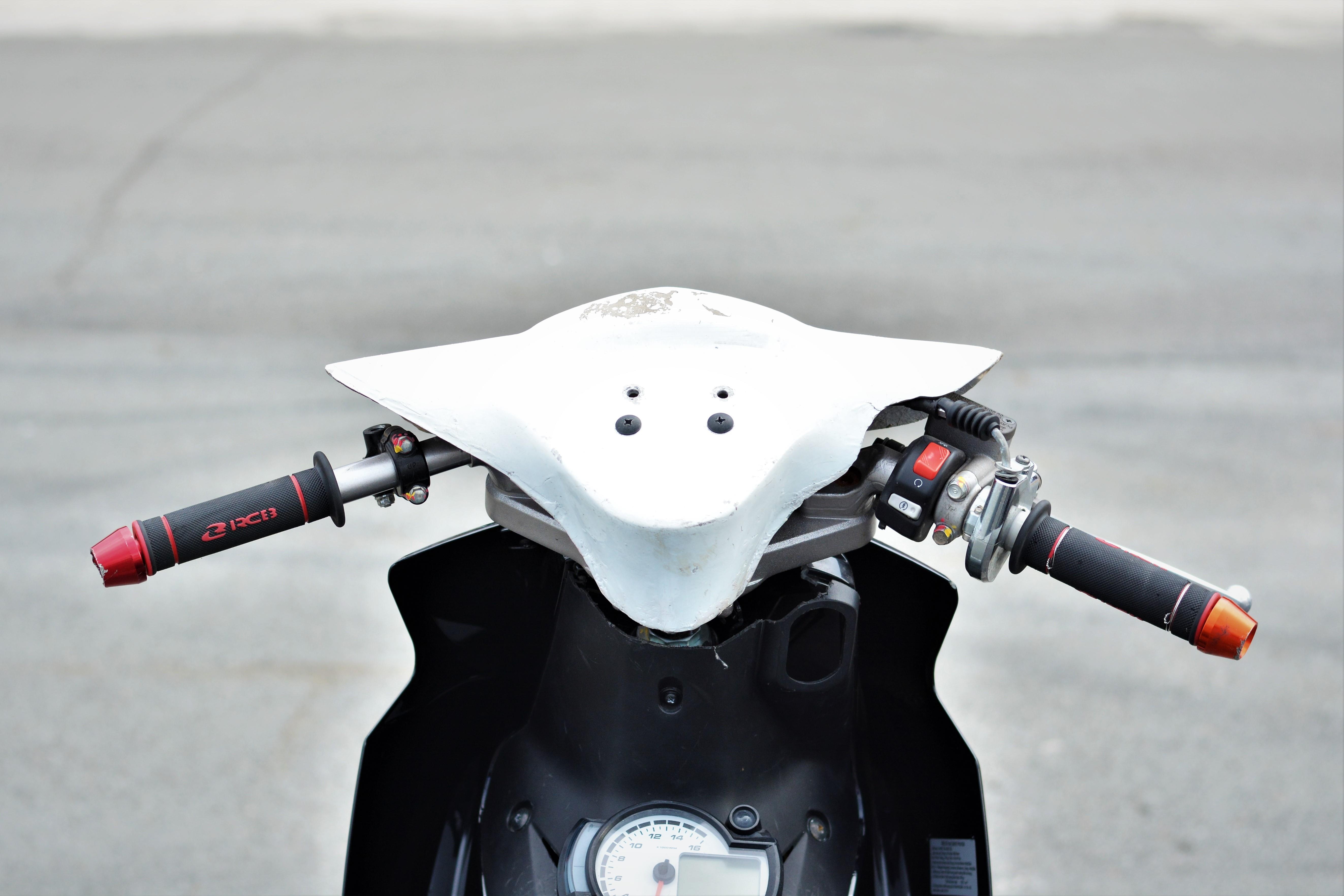 Honda Blade phien ban xe dua anh 2