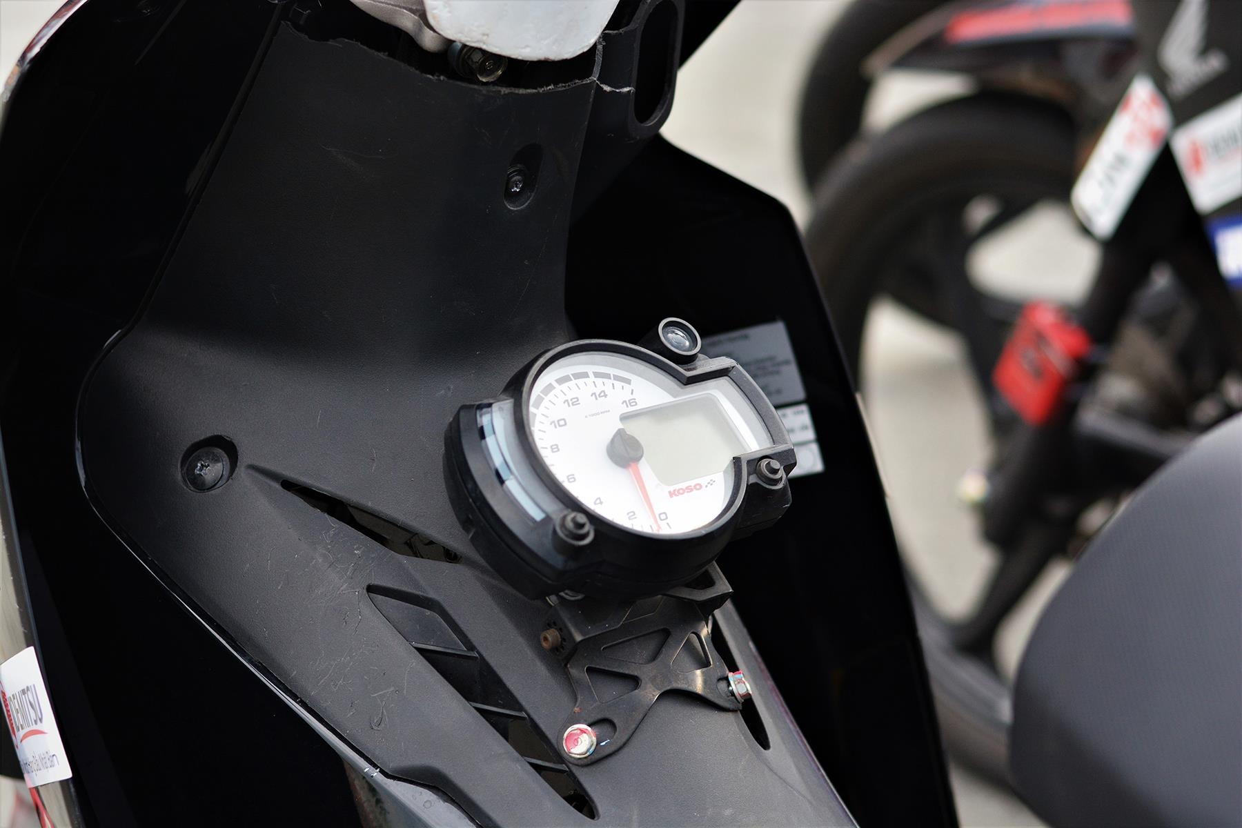 Honda Blade phien ban xe dua anh 3