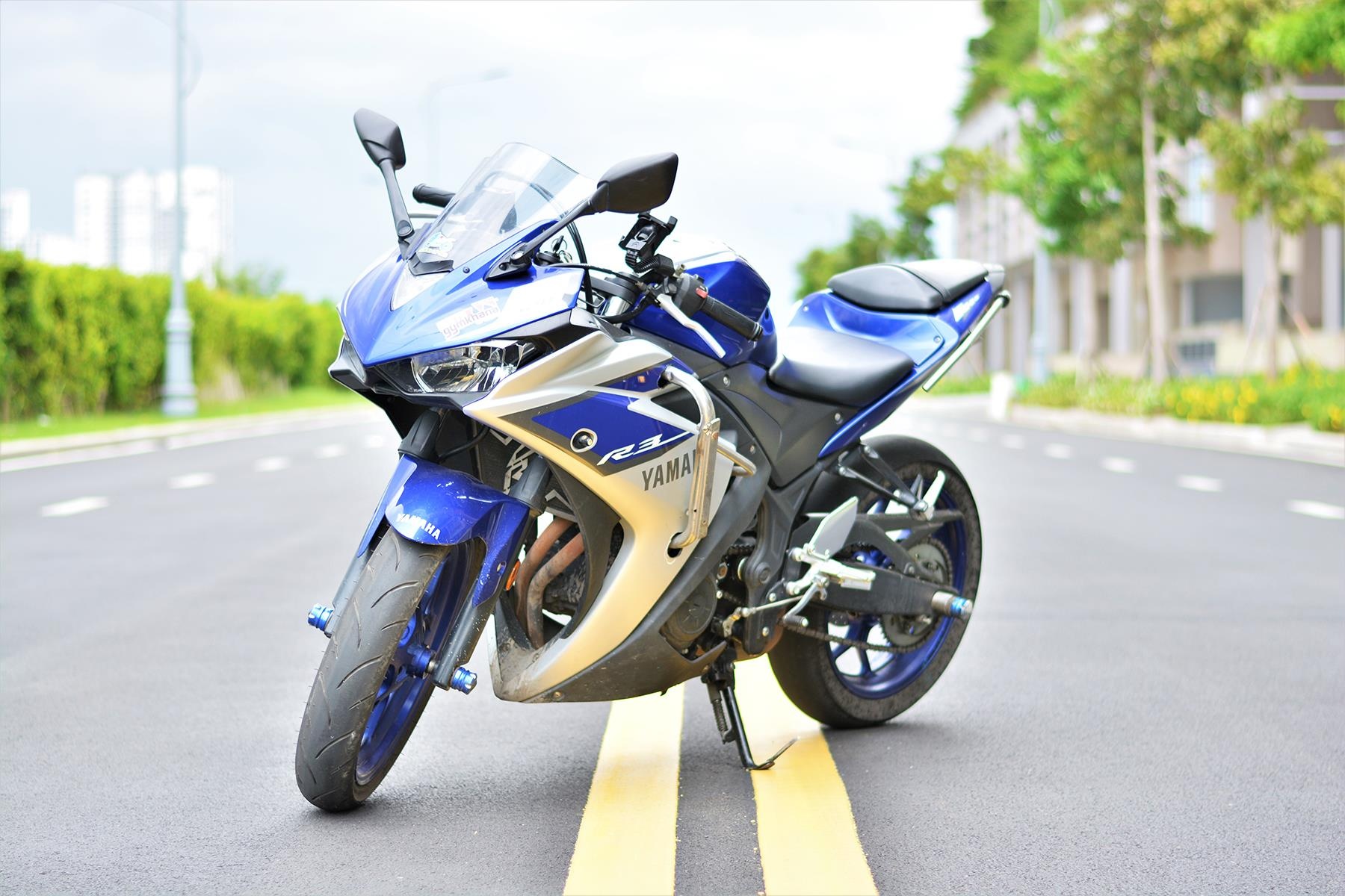 Yamaha R3 phien ban xe dua anh 4