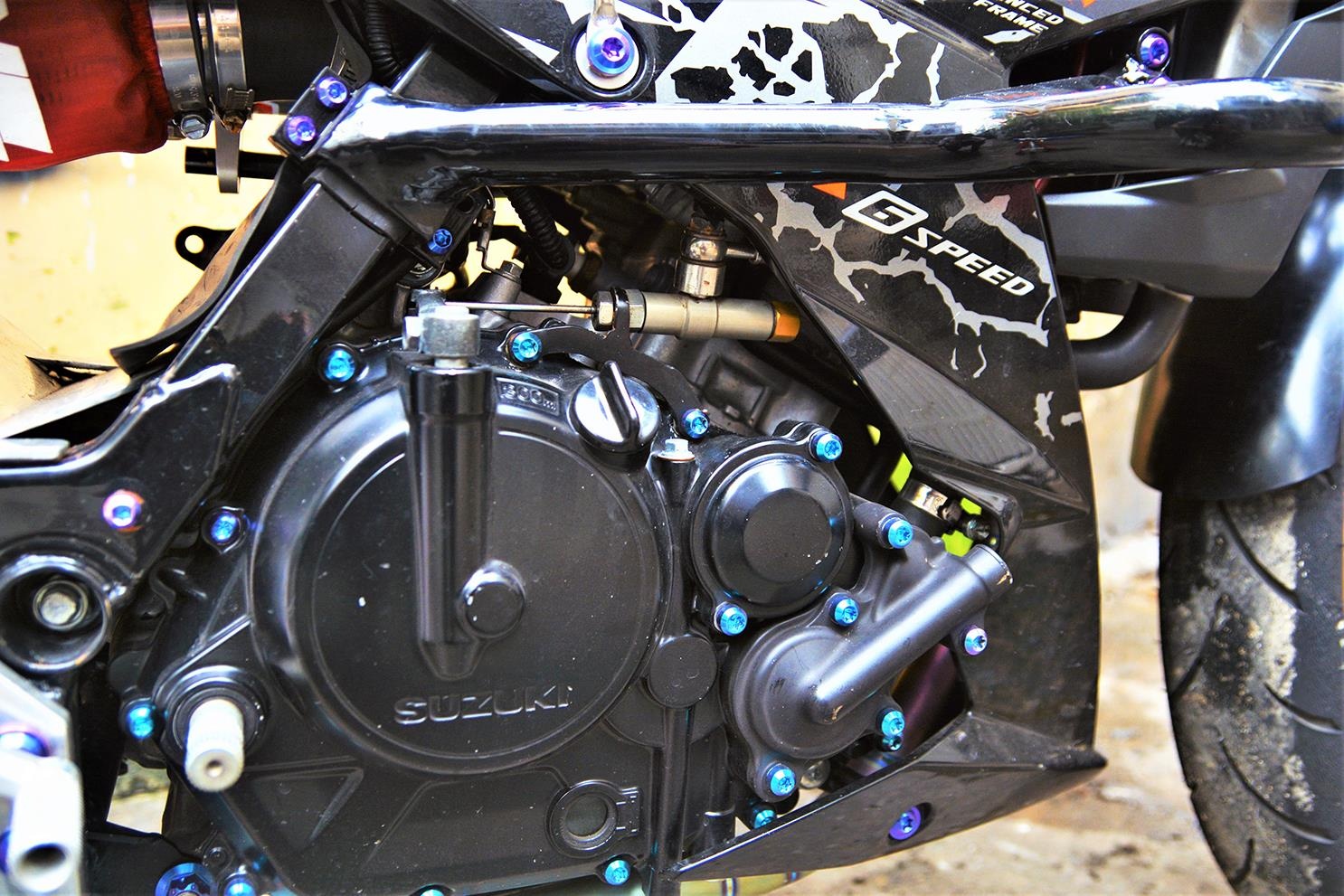 Suzuki Raider phien ban xe dua anh 13