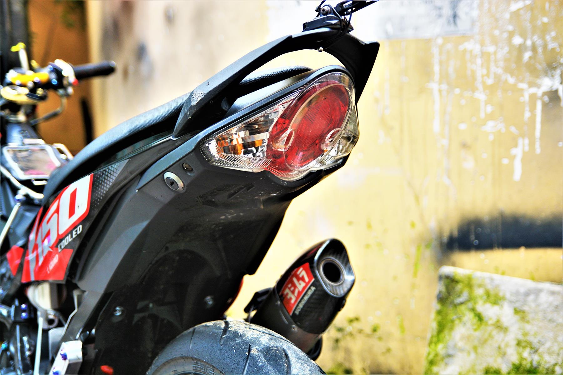 Suzuki Raider phien ban xe dua anh 16