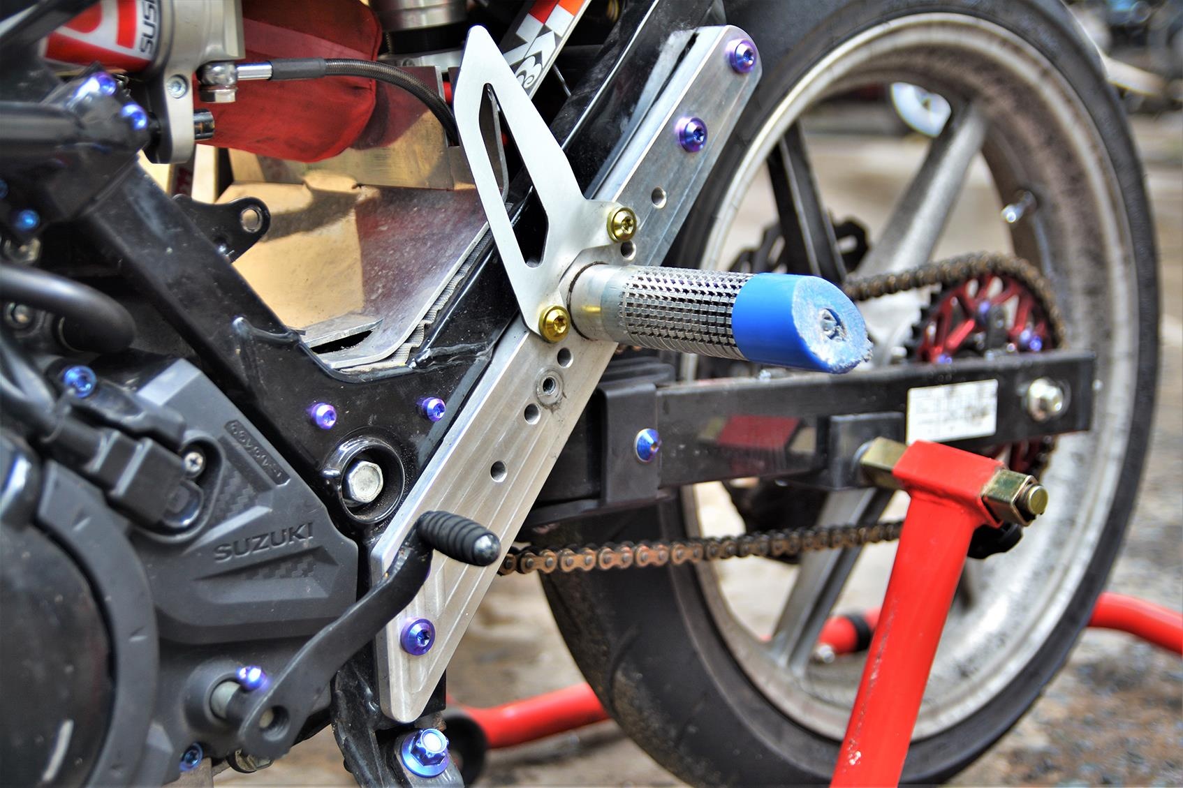 Suzuki Raider phien ban xe dua anh 10