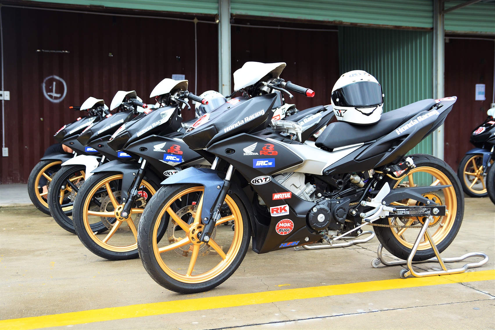 Winner X phien ban dua chinh hang anh 1