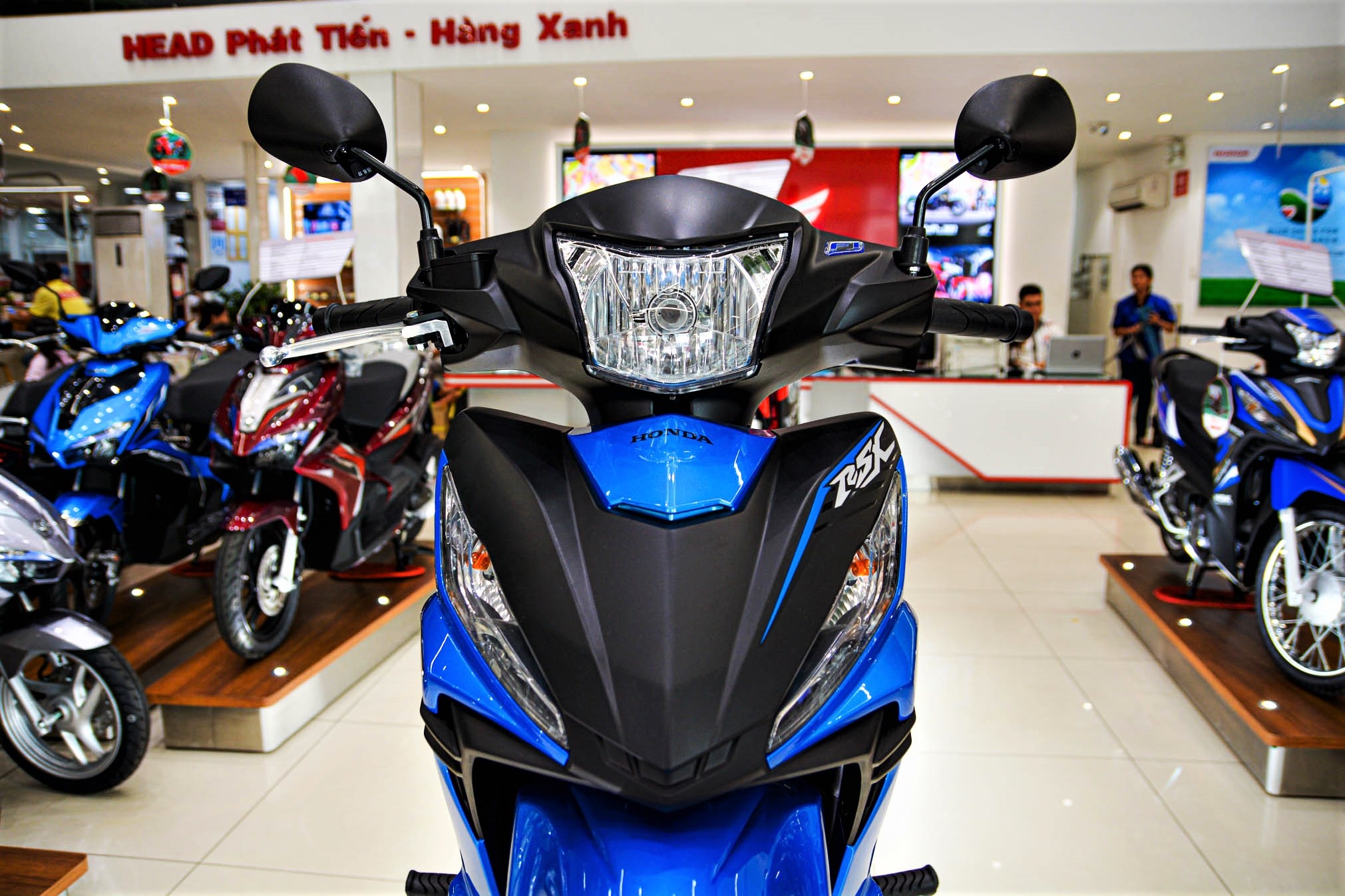 Honda Wave RSX doi moi 2019 cap ben dai ly anh 2