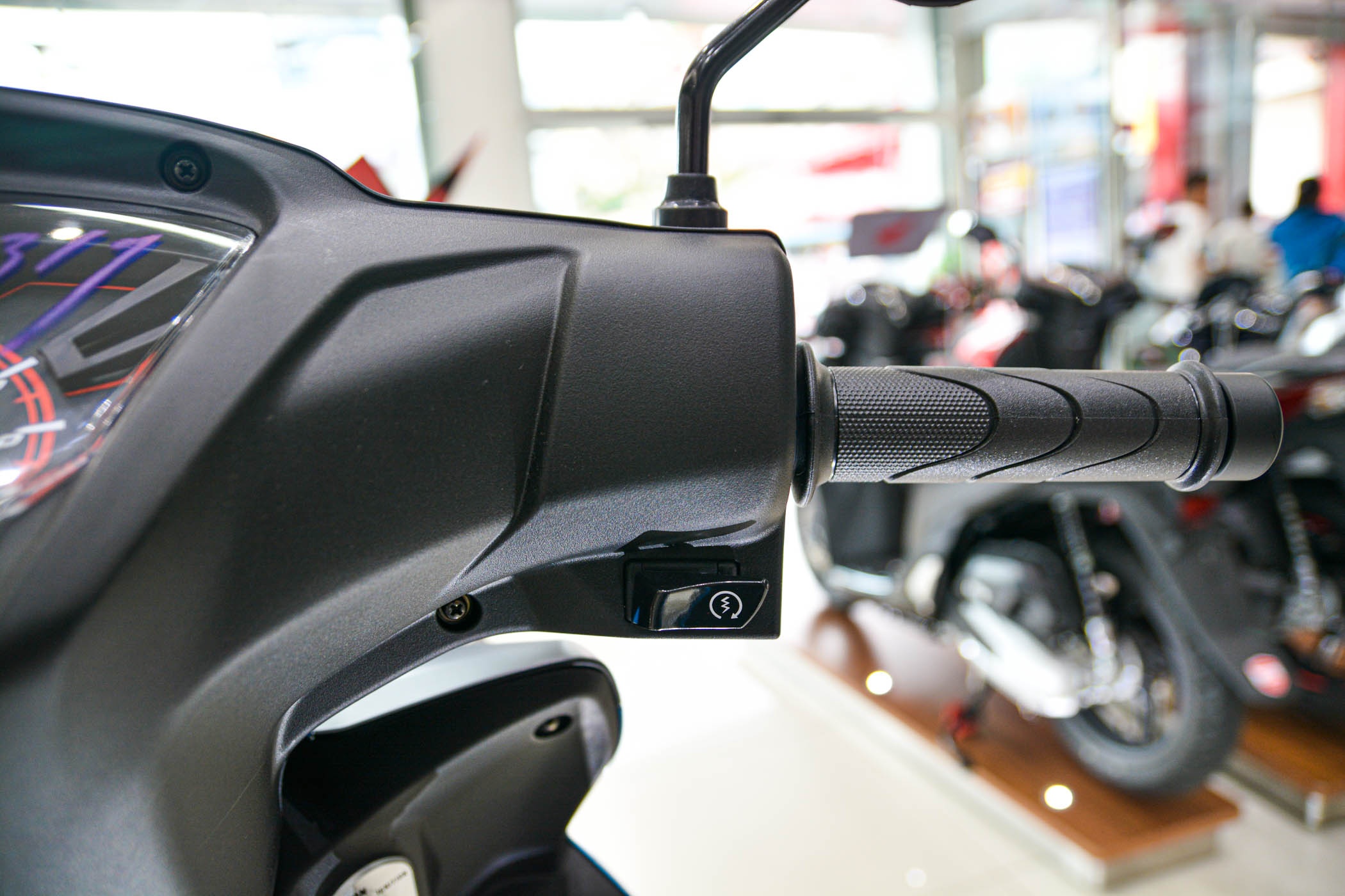 Honda Wave RSX doi moi 2019 cap ben dai ly anh 4