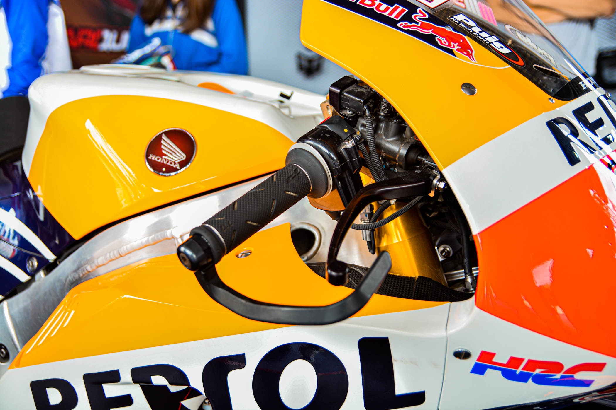 Honda RC213V duoc trang bi nhung gi anh 13