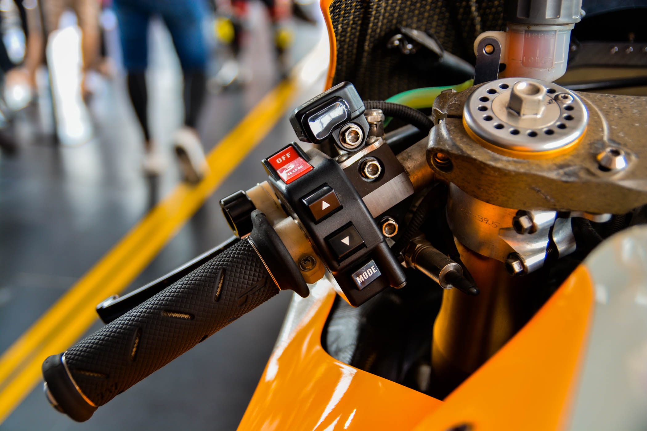 Honda RC213V duoc trang bi nhung gi anh 4