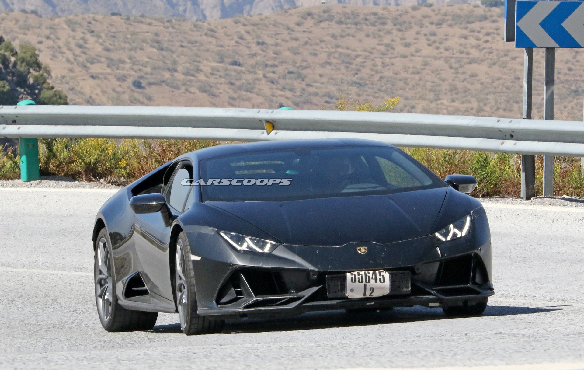 Lamborghini ra mat xe moi anh 1