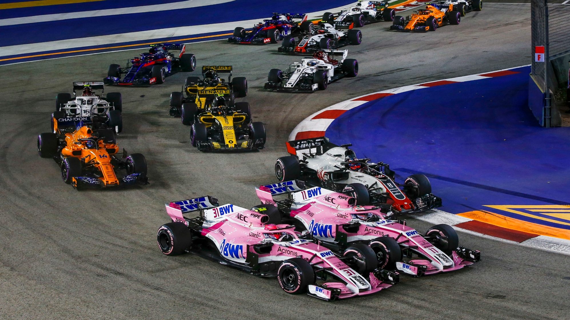 Toan canh chang dua F1 Singapore GP anh 3