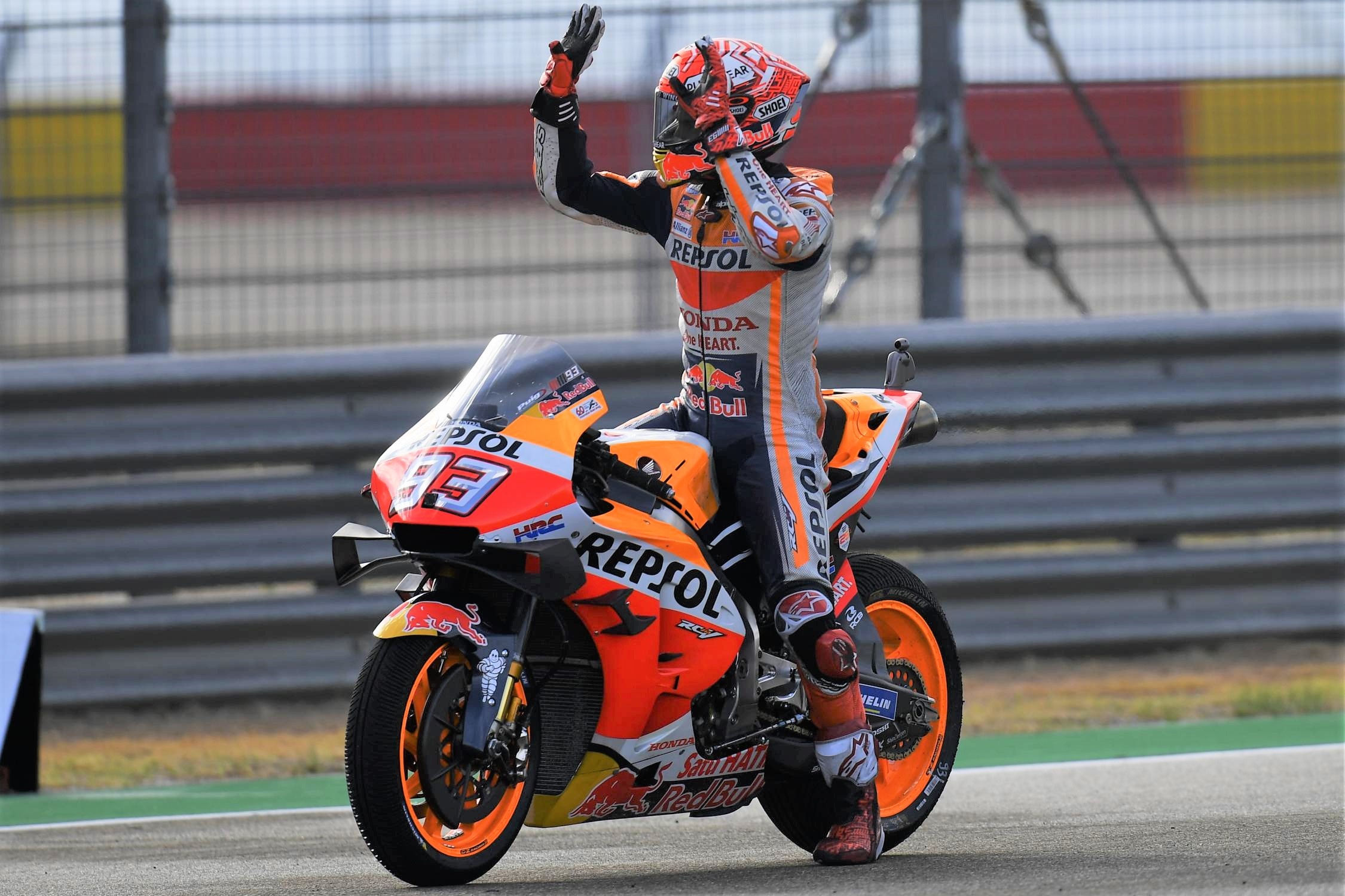 Chang 12 MotoGP Aragon anh 6