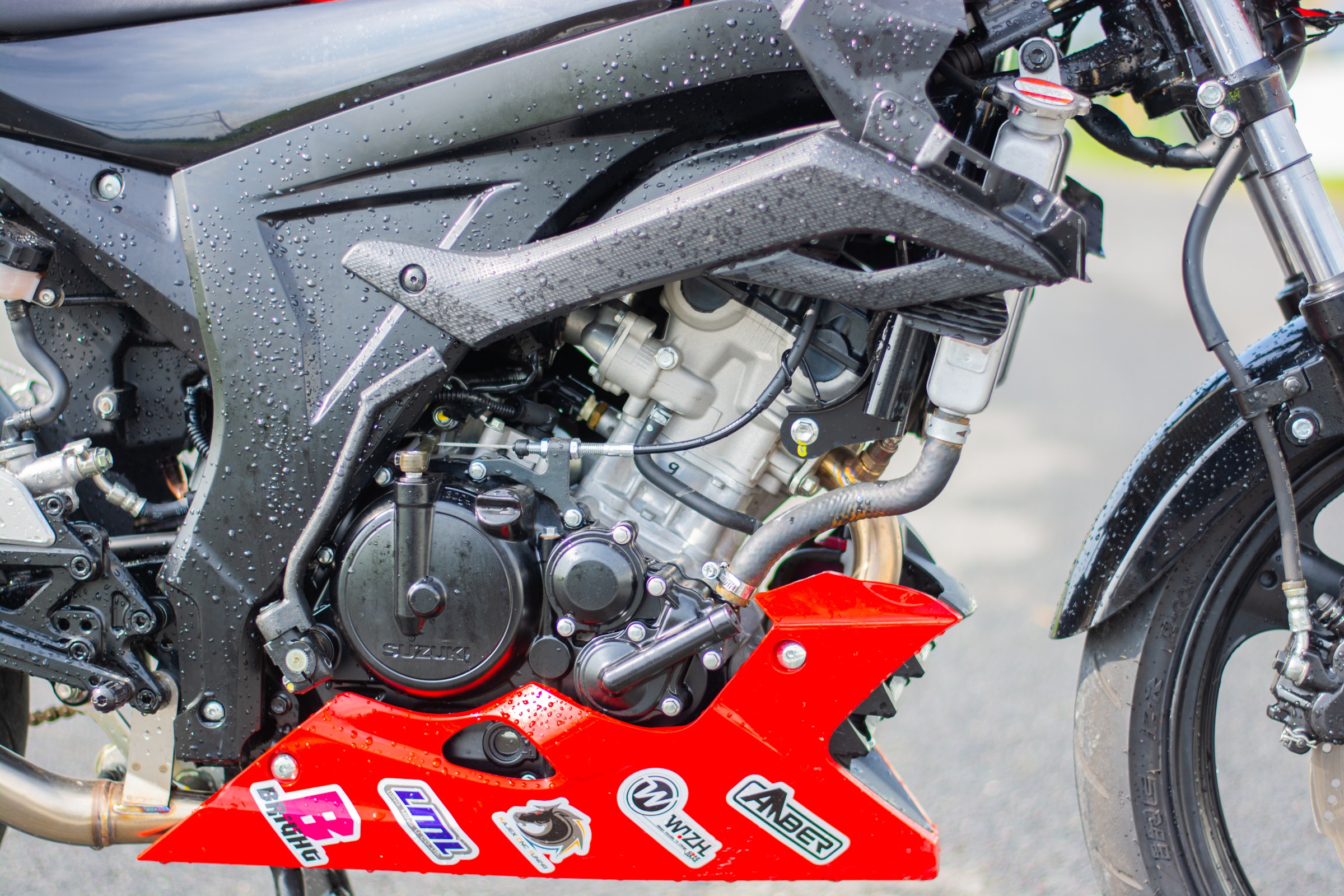 Suzuki GSX-S150 phien ban racing anh 8