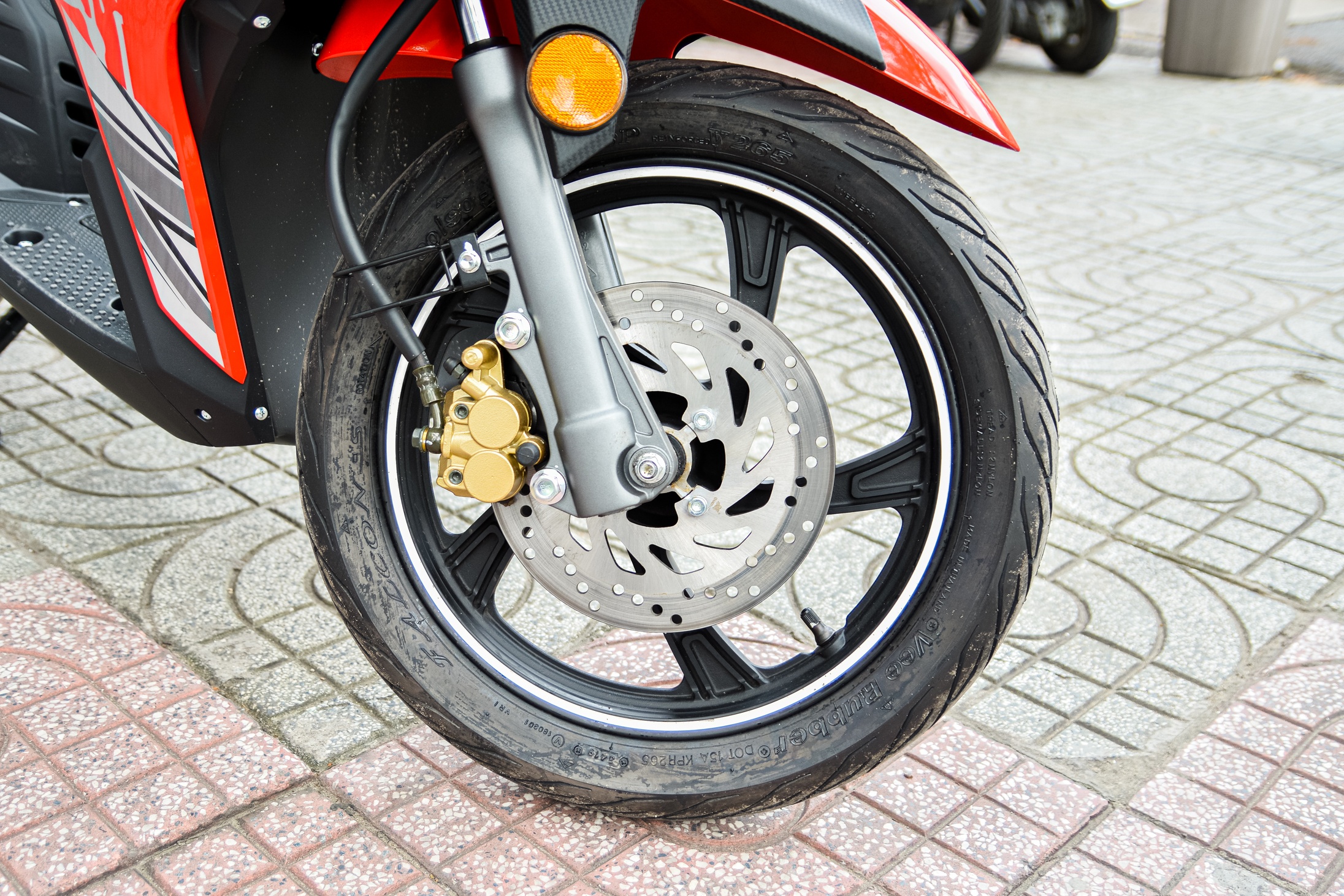 Benelli VZ125i ra mat tai VN anh 3