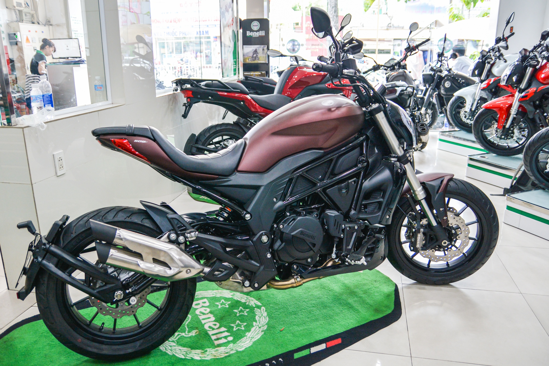 Benelli 502C ra mat VN anh 1