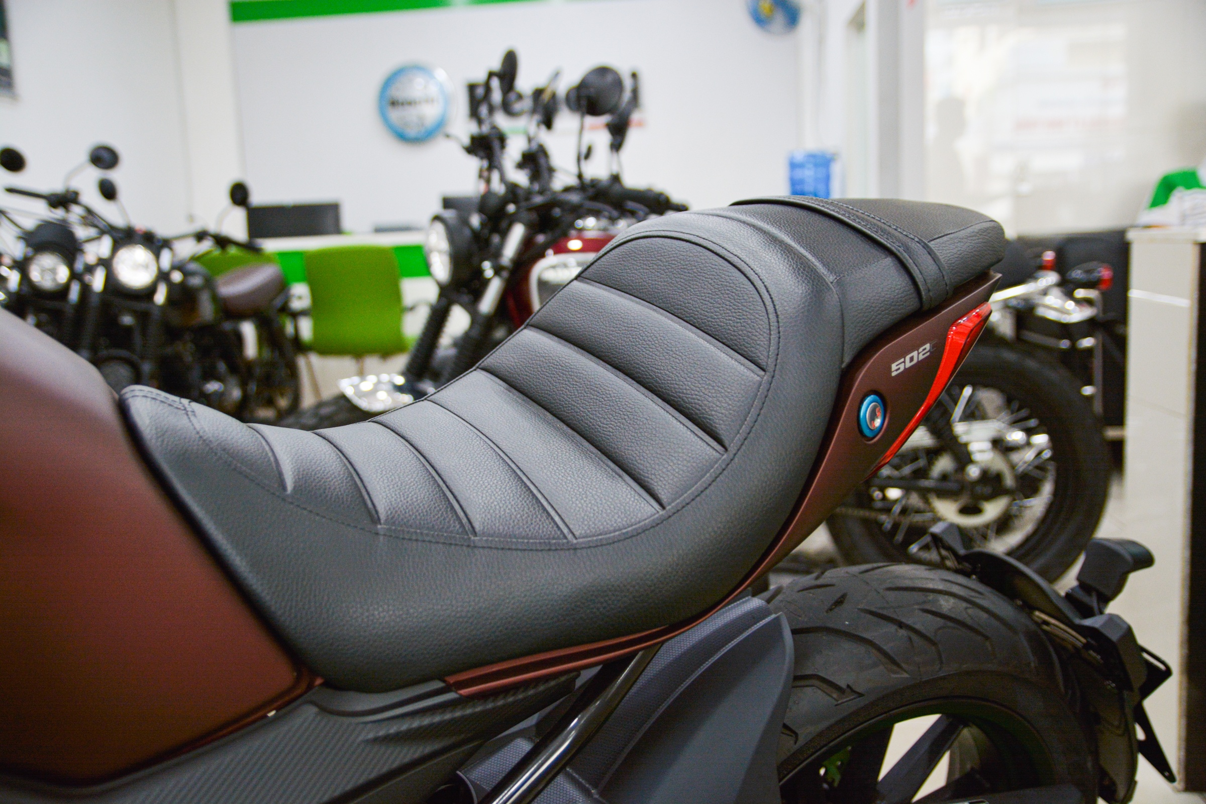 Benelli 502C ra mat VN anh 8