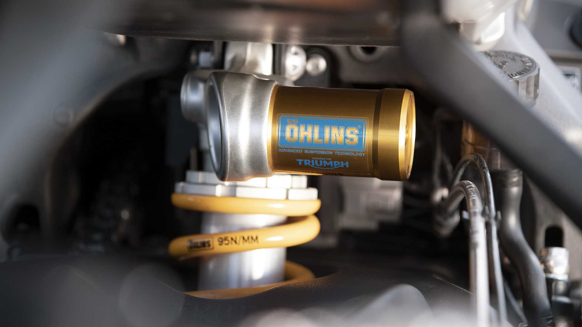 Triumph gioi thieu Street Triple RS 2020 anh 4