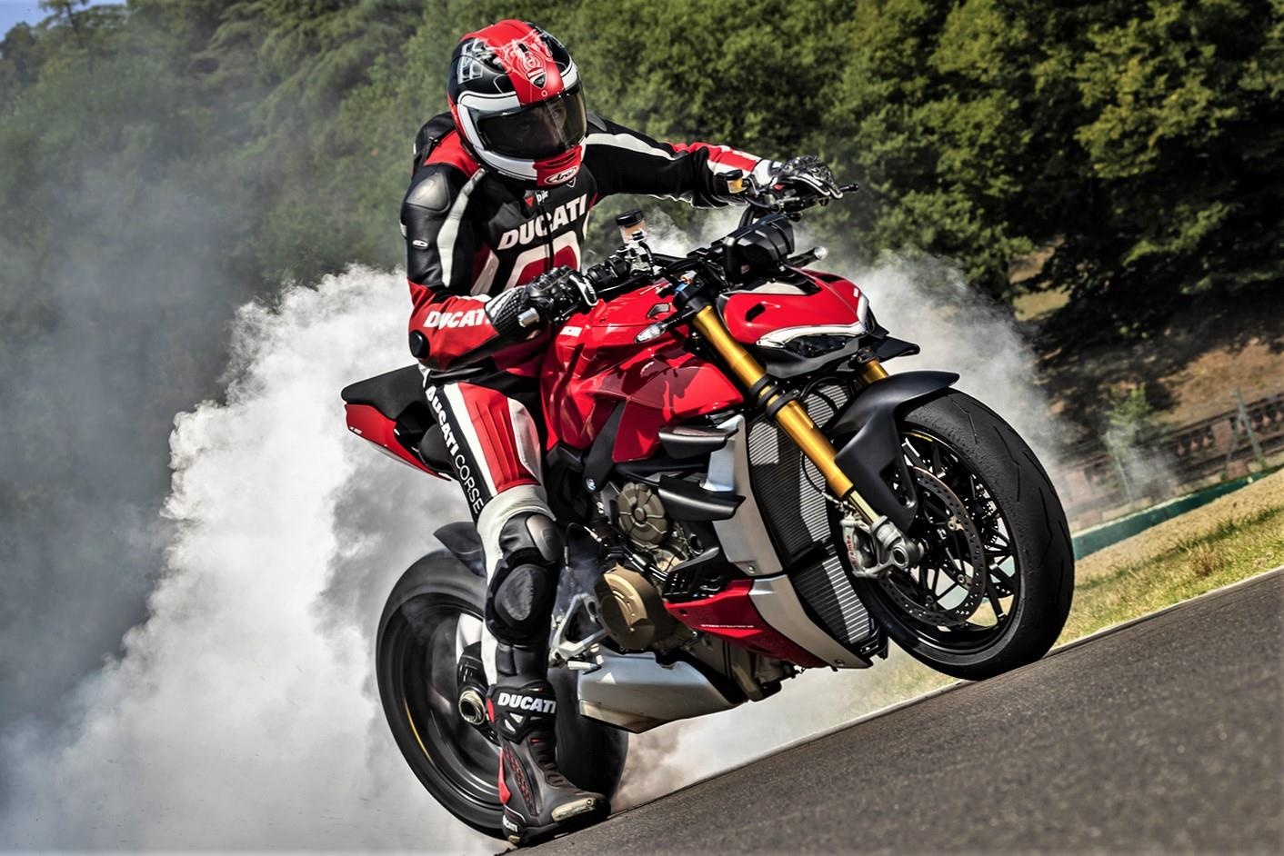 Chi tiet Ducati Streetfighter V4 2020, trang bi canh gio nhu xe MotoGP hinh anh