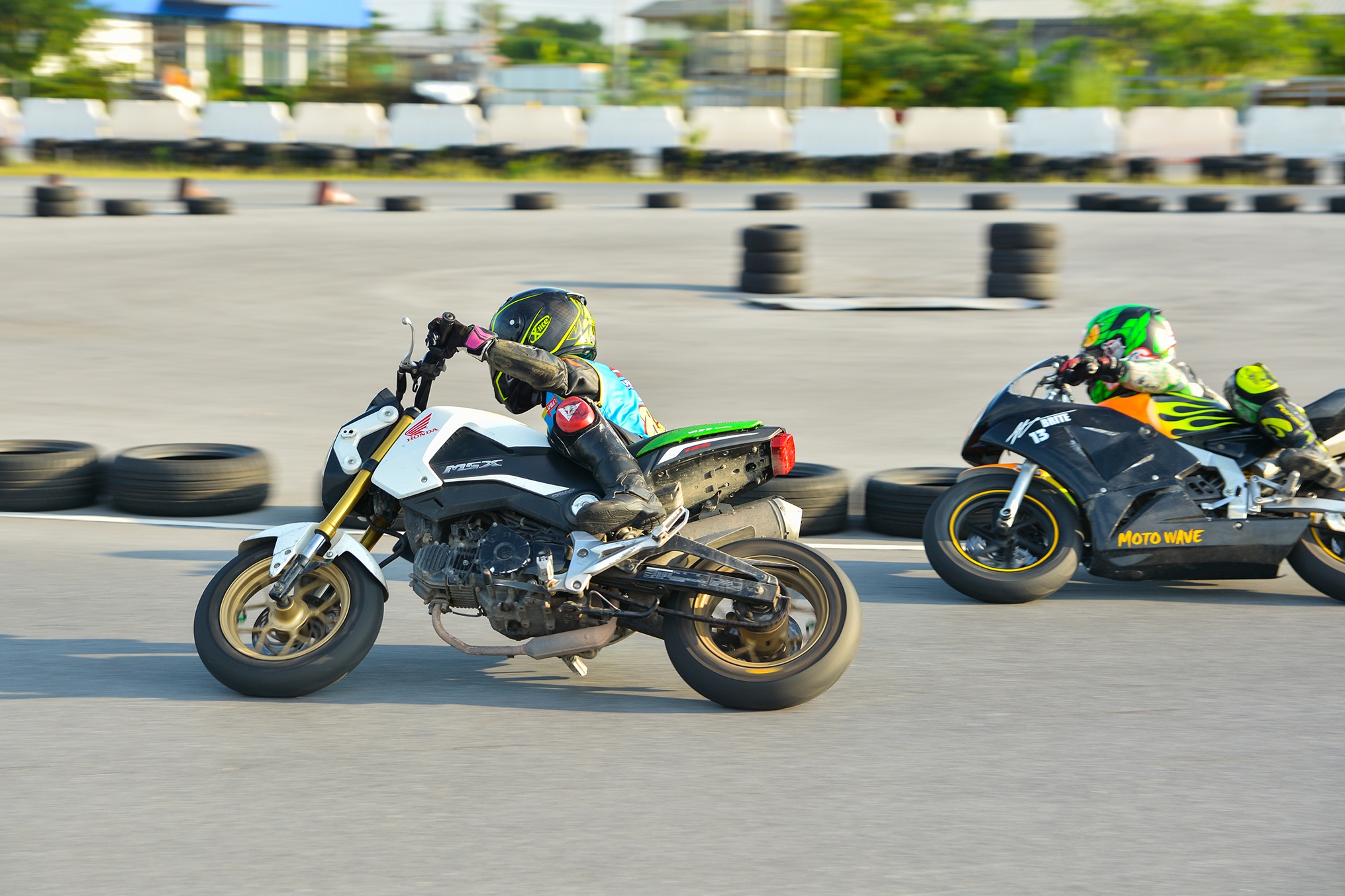 mot ngay tai giai dua xe lon nhat Thai Lan anh 29