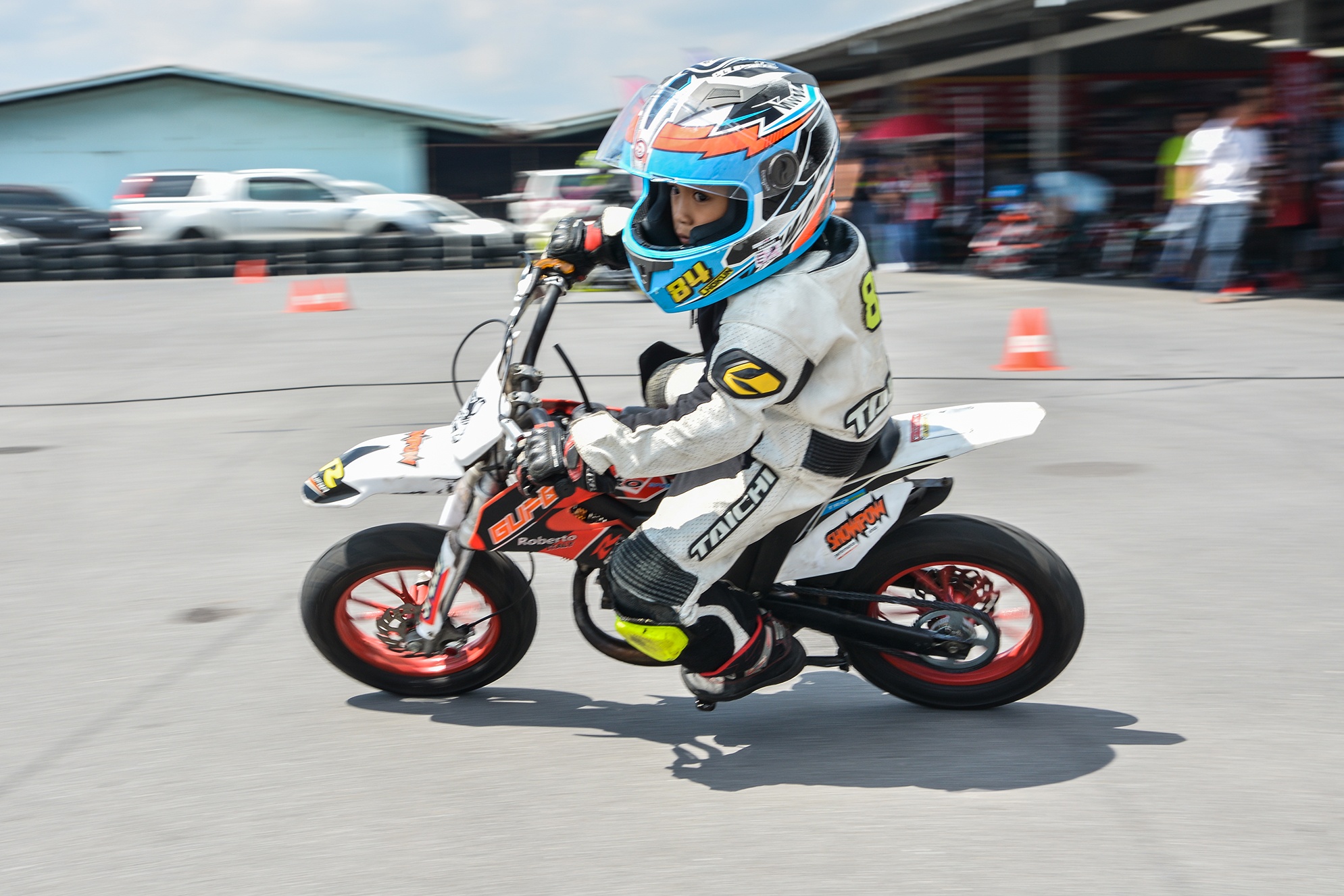 mot ngay tai giai dua xe lon nhat Thai Lan anh 30