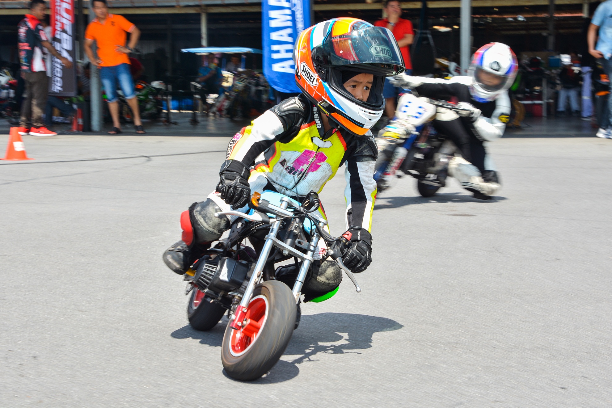 mot ngay tai giai dua xe lon nhat Thai Lan anh 31