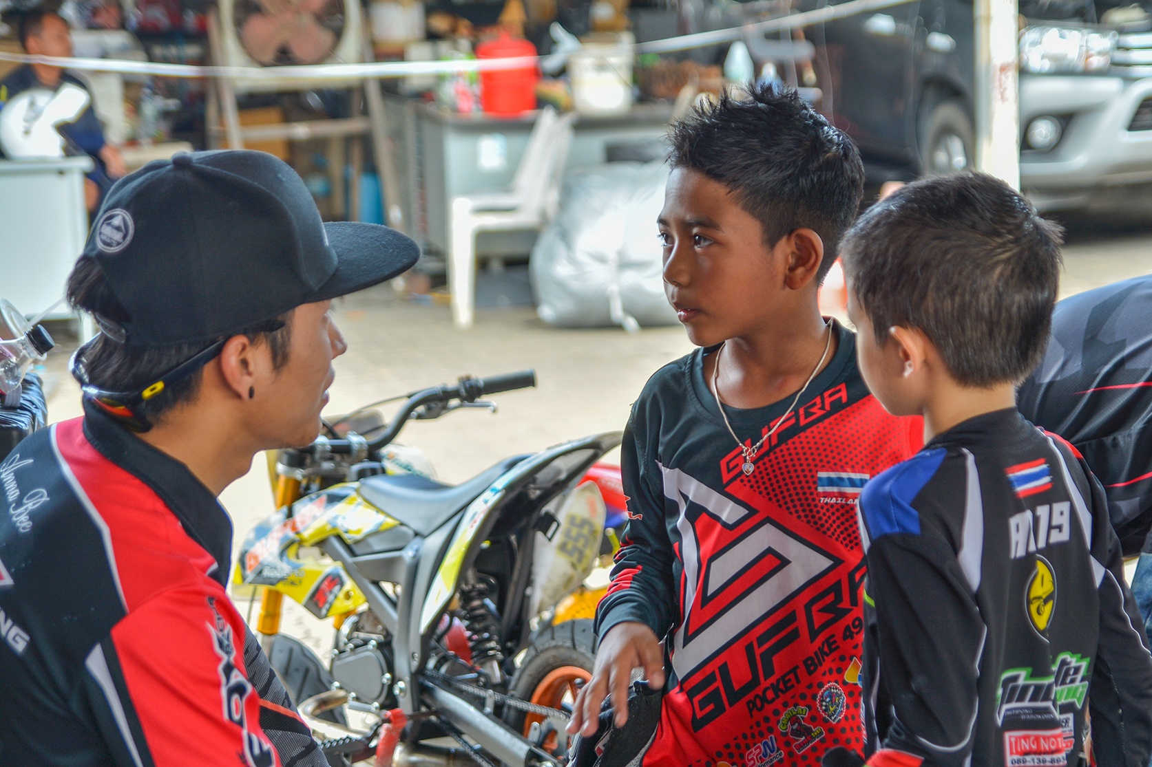 mot ngay tai giai dua xe lon nhat Thai Lan anh 10