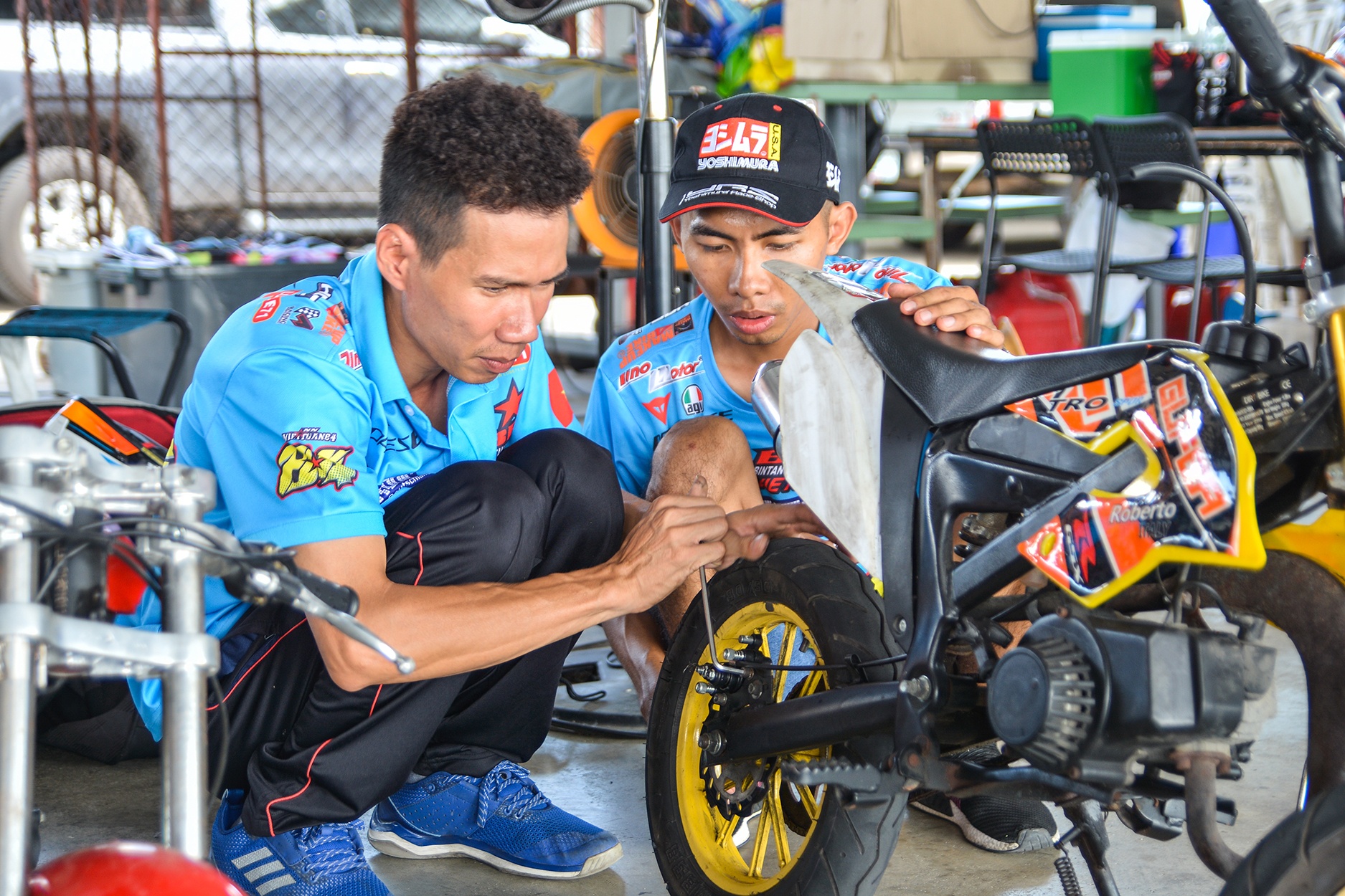 mot ngay tai giai dua xe lon nhat Thai Lan anh 13