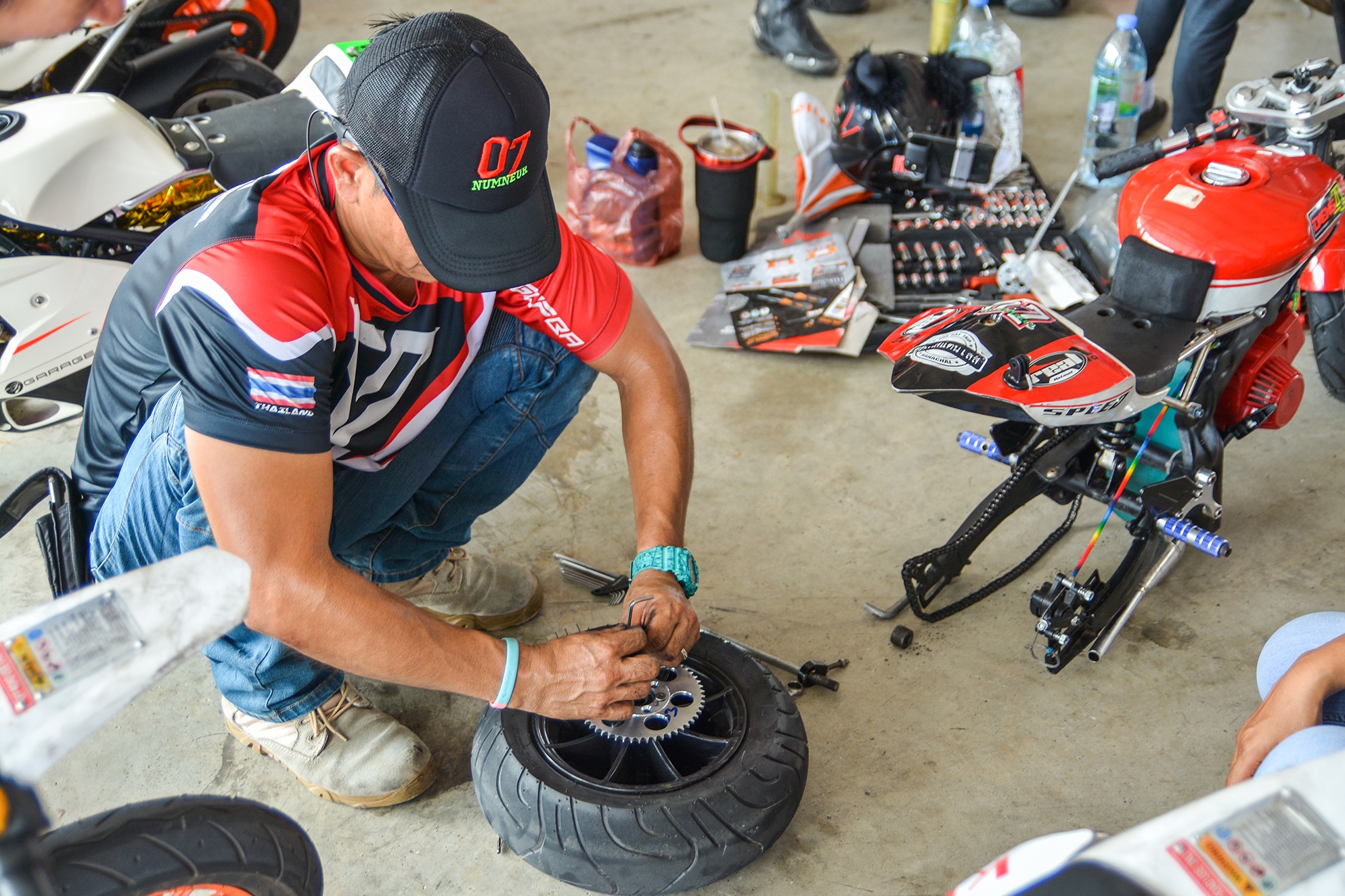 mot ngay tai giai dua xe lon nhat Thai Lan anh 14