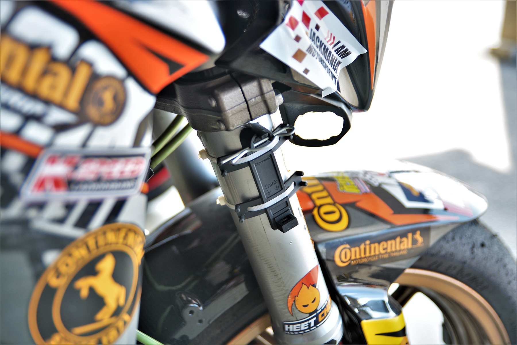 Chi tiet Kawasaki Z800 phien ban dua cua biker Thai Lan anh 9