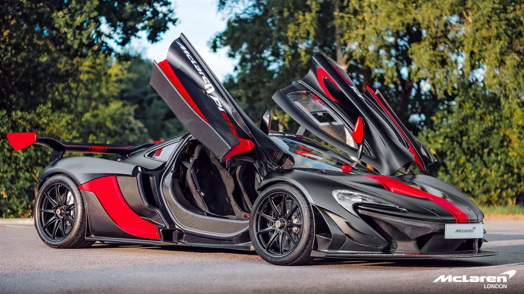 Sieu xe McLaren P1 GTR rao ban voi gia 4 trieu USD anh 8