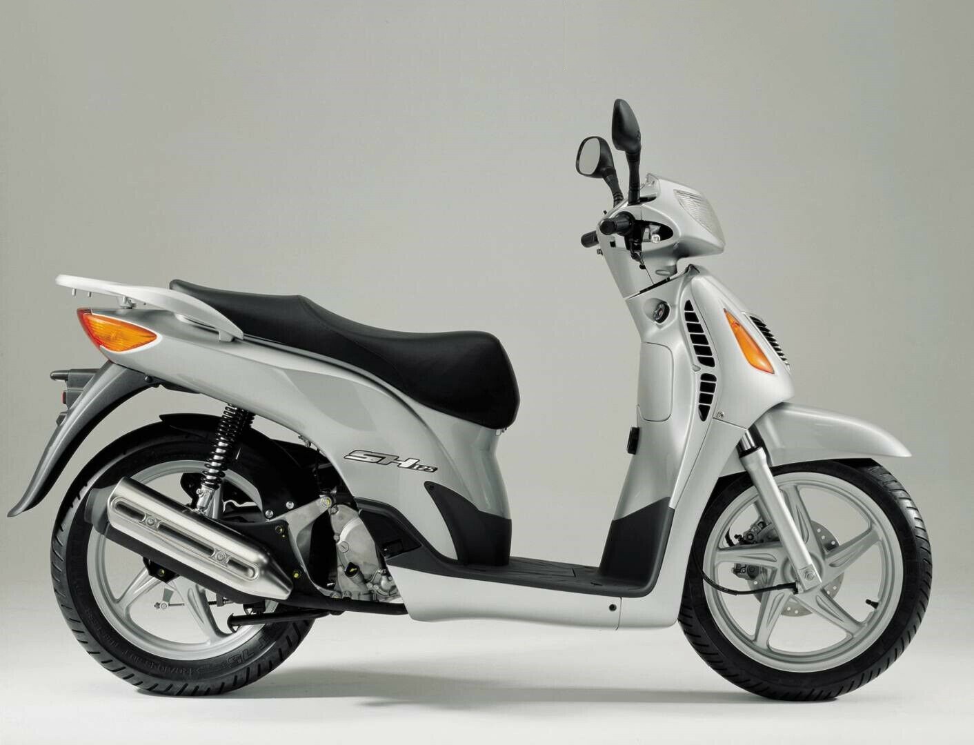 Nhìn lại Honda SH ở VN qua các thời kỳ. ảnh 1 Nhin lai Honda SH o VN qua cac thoi ky. anh 1