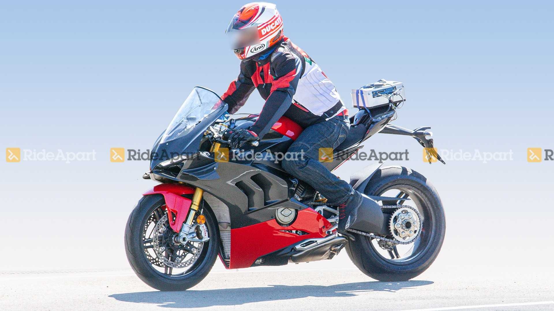 Ducati chính thức xác nhận sẽ ra mắt V4 phiên bản siêu nhẹ ảnh 1 Ducati chinh thuc xac nhan se ra mat V4 phien ban sieu nhe anh 1