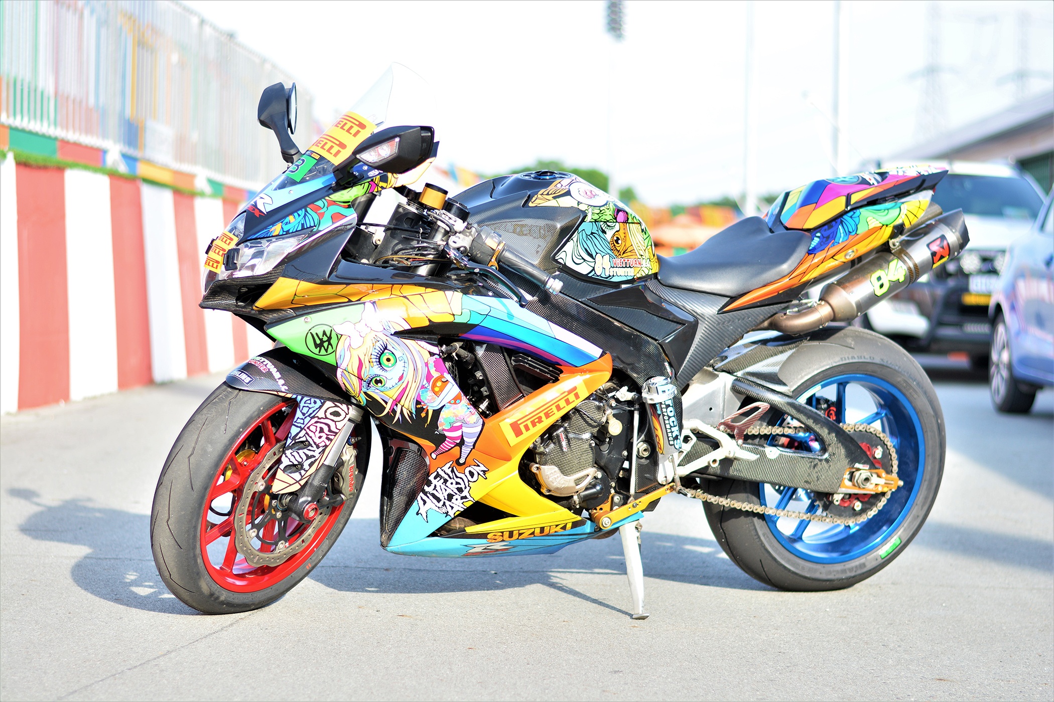 Suzuki GSX-R750 do sang so bang nut nhan doc nhat VN anh 1