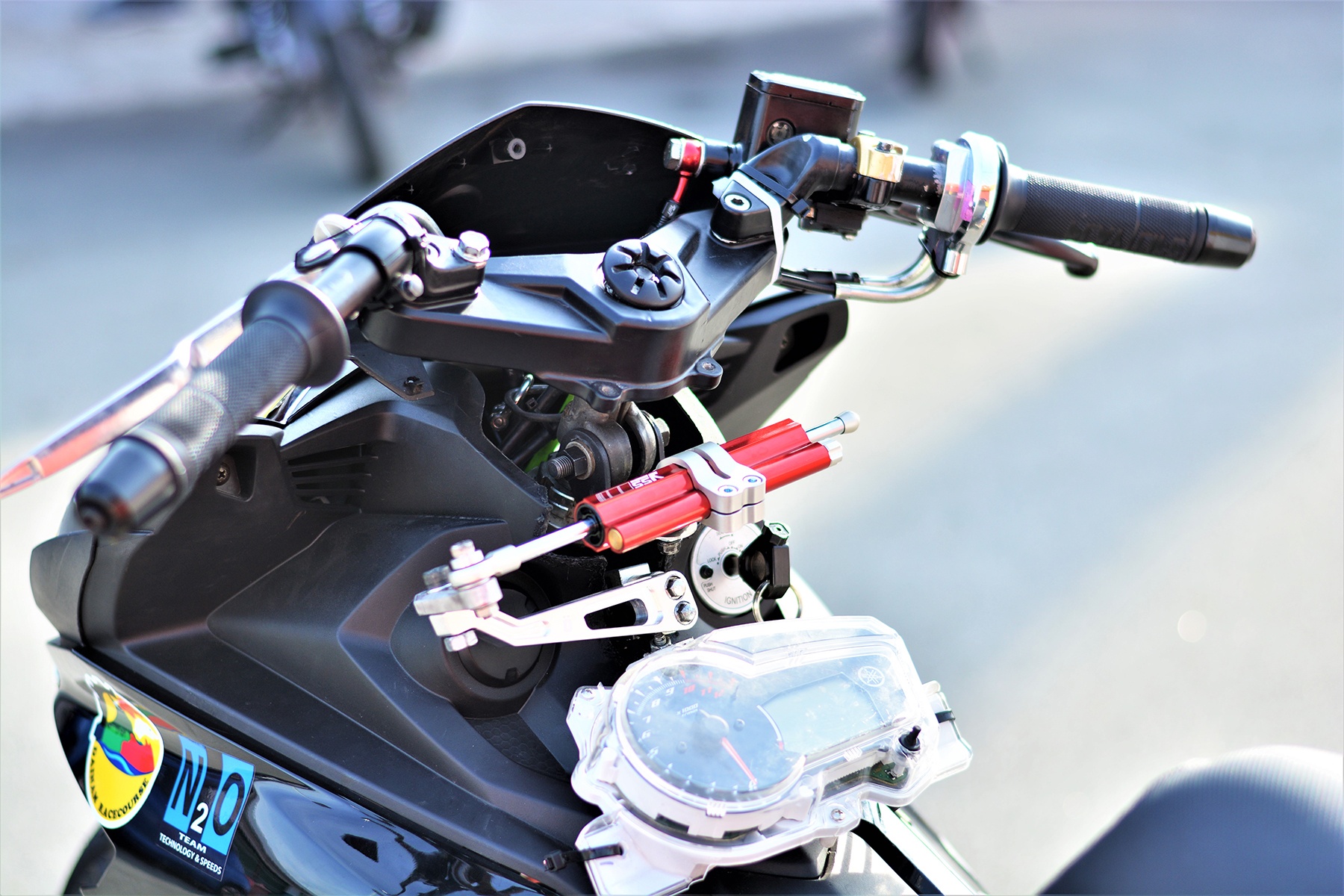 Exciter 150 duoc thay doi gi de chay tren san dua anh 4